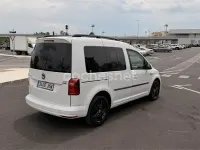 Usado VW Caddy Trendline 102 CV (75 kW) 2015 Blanco Monovolumen