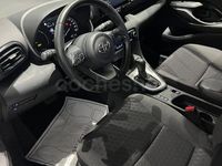 Usado Toyota Yaris Hybrid Active 116 CV (85 kW) 2021 Blanco Berlina