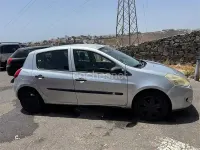 Usado Renault Clio II 75 CV (55 kW) 2011 Blanco Berlina