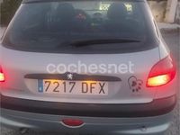 Begagnad Peugeot 206 70 HK (51 kW) 2005 Grå Sedan