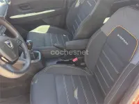 Usado Dacia Sandero Essentiel 100 CV (73 kW) 2021 Rojo Berlina