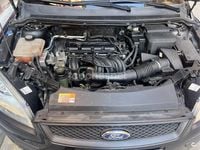 Używany Ford Focus Trend 100 KM (73 kW) 2006 Czarny Sedan/Limuzyna