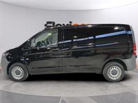 Usado Mercedes Vito 102 CV (75 kW) 2023 Negro Van