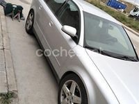 Usado Audi A4 180 CV (132 kW) 2001 Gris / plata Berlina
