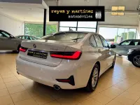 Usado BMW 318 Executive 150 CV (110 kW) 2021 Blanco Berlina
