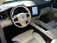 Usado Volvo XC60 Inscription 340 CV (250 kW) 2021 Azul SUV