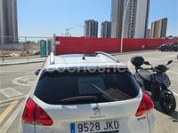 Usado Peugeot 2008 Allure 100 CV (73 kW) 2015 Blanco SUV