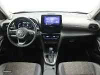 Usado Toyota Yaris Cross Style 116 CV (85 kW) 2022 Gris SUV