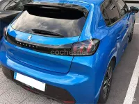 Usado Peugeot 208 Allure 100 CV (73 kW) 2020 Azul Utilitario