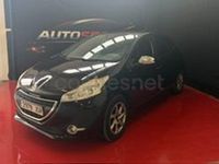 Usado Peugeot 208 Access 68 CV (50 kW) 2015 Negro Utilitario