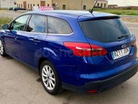 Usado Ford Focus Trend 115 CV (84 kW) 2015 Azul Familiar