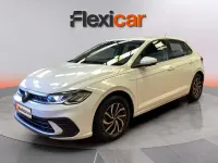 Usado VW Polo Life 95 CV (69 kW) 2023 Blanco Utilitario