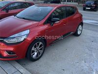 Usado Renault Clio GrandTour LIMITED 90 CV (66 kW) 2018 Rojo Familiar