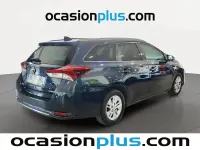 Usado Toyota Auris Hybrid Active 136 CV (100 kW) 2017 Gris Familiar