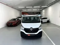 Usado Renault Trafic 145 CV (106 kW) 2018 Blanco Monovolumen
