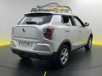 Usado SsangYong Tivoli 128 CV (94 kW) 2021 Gris / plata SUV