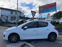 Usado Peugeot 207 Access 70 CV (51 kW) 2011 Blanco Berlina