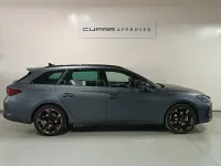 Usado Cupra Leon 150 CV (110 kW) 2025 Gris / plata Familiar