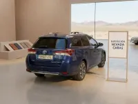 Usado Toyota Auris Hybrid 136 CV (100 kW) 2016 Azul Familiar