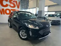 Usado Ford Kuga Titanium 225 CV (165 kW) 2022 Negro SUV