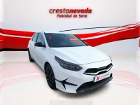 Usado Kia Ceed Style 101 CV (74 kW) 2025 Blanco Utilitario
