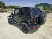 Usado Jeep Wrangler Sahara 177 CV (130 kW) 2007 Negro SUV