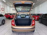 Usado Skoda Fabia Comfort 75 CV (55 kW) 2001 Marrón Berlina