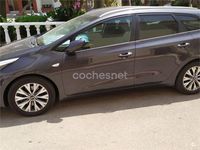 Usado Kia Ceed Sportswagon 120 CV (88 kW) 2018 Gris / plata Familiar