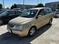 Usado Kia Carens EX 140 CV (102 kW) 2006 Marrón Monovolumen