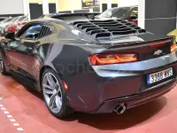 Usado Chevrolet Camaro 405 CV (297 kW) 2018 Gris / plata Coupe