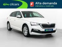 Usado Skoda Scala Ambition 110 CV (80 kW) 2023 Blanco Utilitario