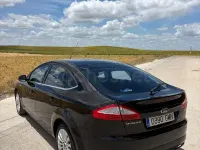 Usado Ford Mondeo Titanium 140 CV (102 kW) 2009 Negro Familiar