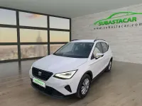 Usado Seat Arona Style Plus 110 CV (80 kW) 2022 Blanco SUV