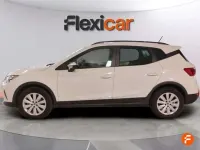 Usado Seat Arona Style 110 CV (80 kW) 2023 Blanco SUV