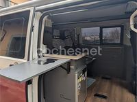 Usado VW Caravelle 150 CV (110 kW) 2023 Rojo Monovolumen