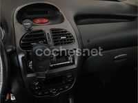 Usado Peugeot 206 70 CV (51 kW) 2007 Azul Berlina