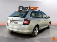 Usado Skoda Fabia Active 90 CV (66 kW) 2017 Gris Familiar