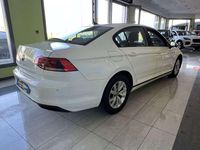 Usado VW Passat Business 122 CV (89 kW) 2021 Blanco Berlina