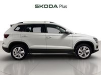 Usado Skoda Karoq Selection 150 CV (110 kW) 2025 Blanco SUV