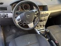 Usado Opel Astra GTC Sport 120 CV (88 kW) 2006 Negro Berlina