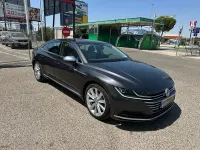 Usado VW Arteon Elegance 150 CV (110 kW) 2021 Gris / plata Berlina