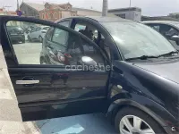Usado Citroën C3 92 CV (67 kW) 2007 Negro Berlina