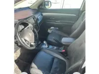 Usado Mitsubishi Outlander P-HEV 203 CV (149 kW) 2014 Negro Pickup/Camioneta