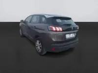 Usado Peugeot 3008 Active 131 CV (96 kW) 2022 Gris / plata SUV