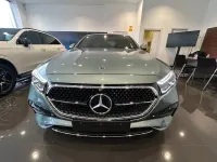 Nuevo Mercedes E300 313 CV (230 kW) 2026 Verde Berlina