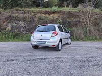 Usado Renault Clio II Expression 75 CV (55 kW) 2011 Utilitario