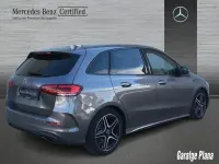 Usado Mercedes B200 150 CV (110 kW) 2022 Gris montaña Utilitario