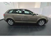 usado Audi A3 Sportback Attraction 1.6 TDI 77 kW (105 CV)