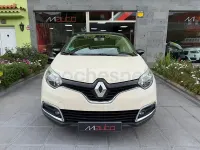 Usado Renault Captur Intens 120 CV (88 kW) 2016 Beige SUV