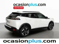 Usado Peugeot 2008 Allure 100 HP (73 kW) 2023 Branco SUV